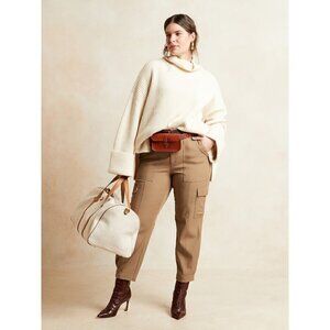 Banana Republic Khaki Stretch Cargo Pants 14